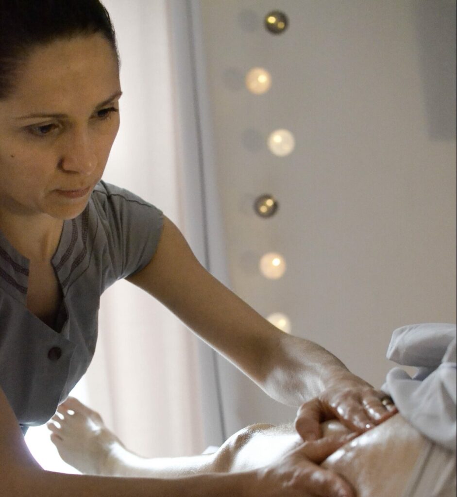 Massage Balinais chez Heiwa Massage à Niort, Stéphanie Brisson