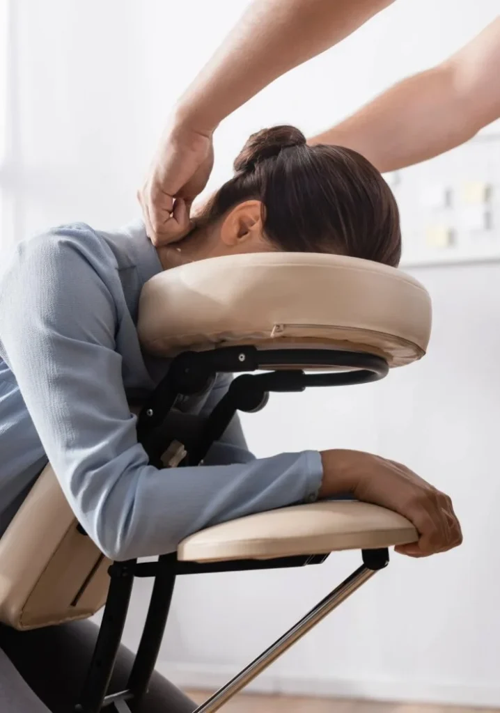 Massage anti-stress au travail en entreprise, Niort, Heiwa Massage et Energétique
