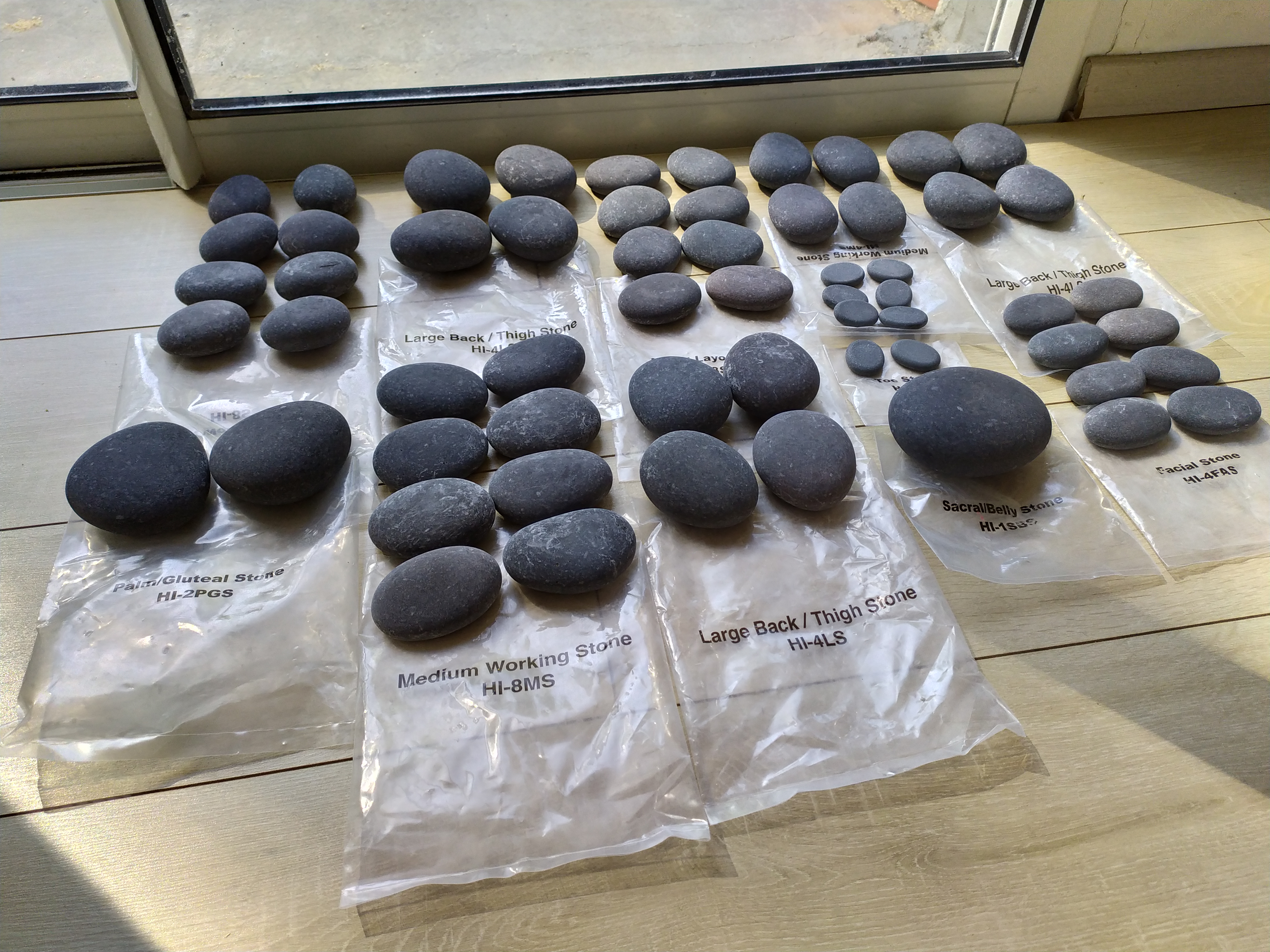 Bain de soleil des pierres chaudes